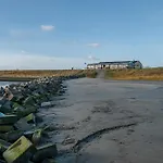De Strandloper Vakantiehuisje Aan Het Strand - Ferienwohnung Am Meer